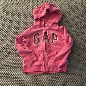 Gap pink jacket for toddlers size : 4T